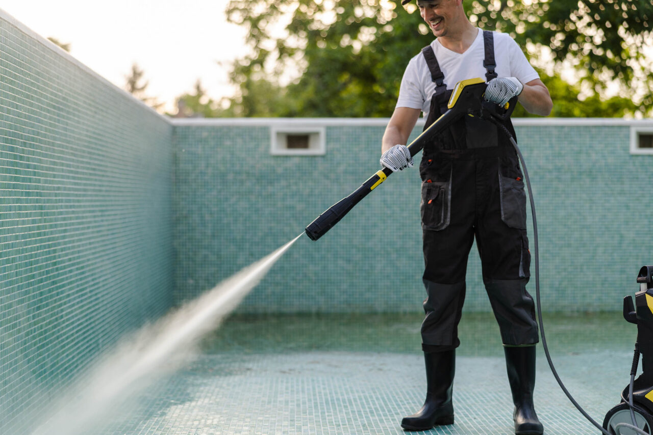 poolMntnce-1280x854.jpg